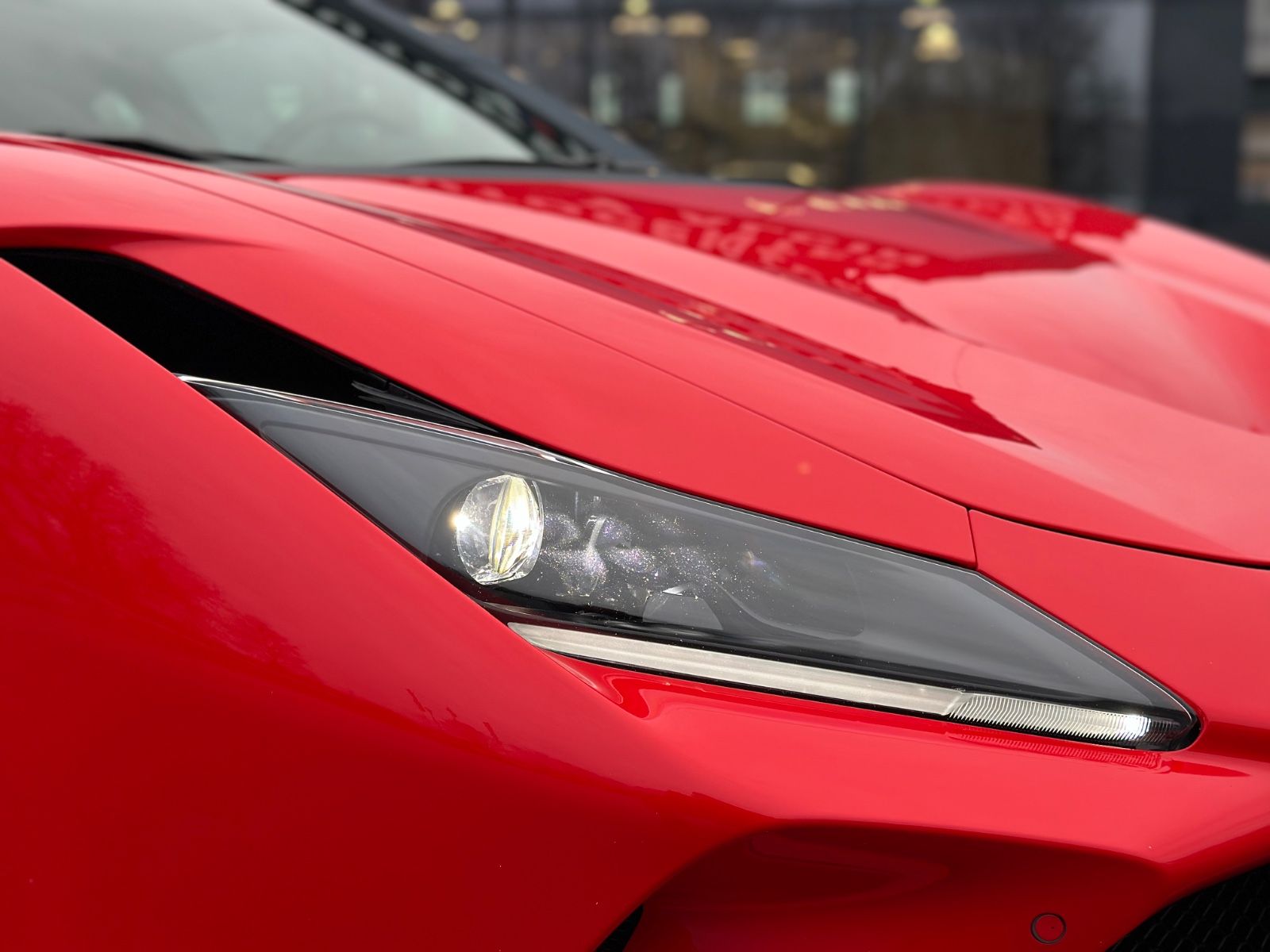 Ferrari F8 Tributo Coupé DCT 1.H/S-H/R-CAM/R-SEATS/CARBO foto 13