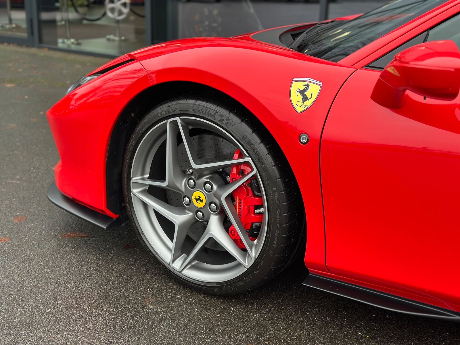Ferrari F8 Tributo Coupé DCT 1.H/S-H/R-CAM/R-SEATS/CARBO foto 15