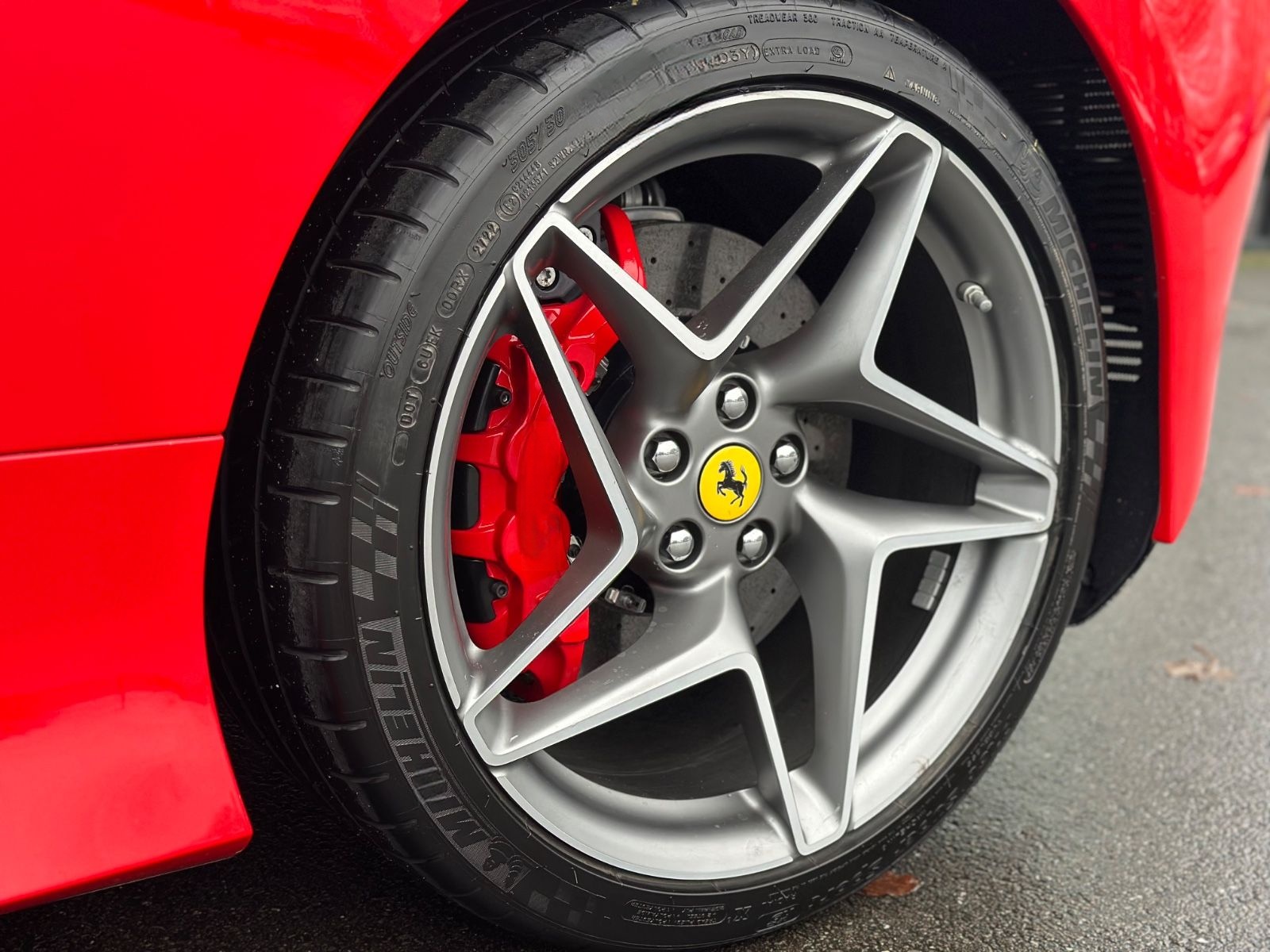 Ferrari F8 Tributo Coupé DCT 1.H/S-H/R-CAM/R-SEATS/CARBO foto 18