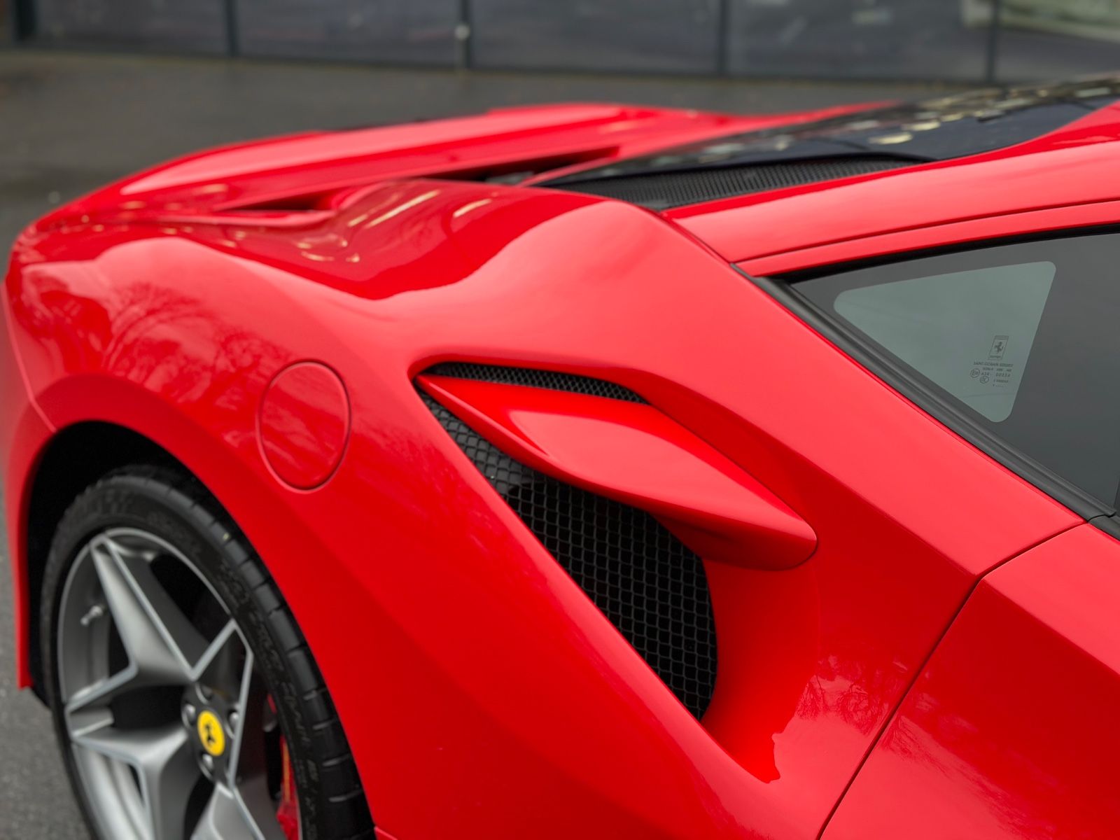 Ferrari F8 Tributo Coupé DCT 1.H/S-H/R-CAM/R-SEATS/CARBO foto 20