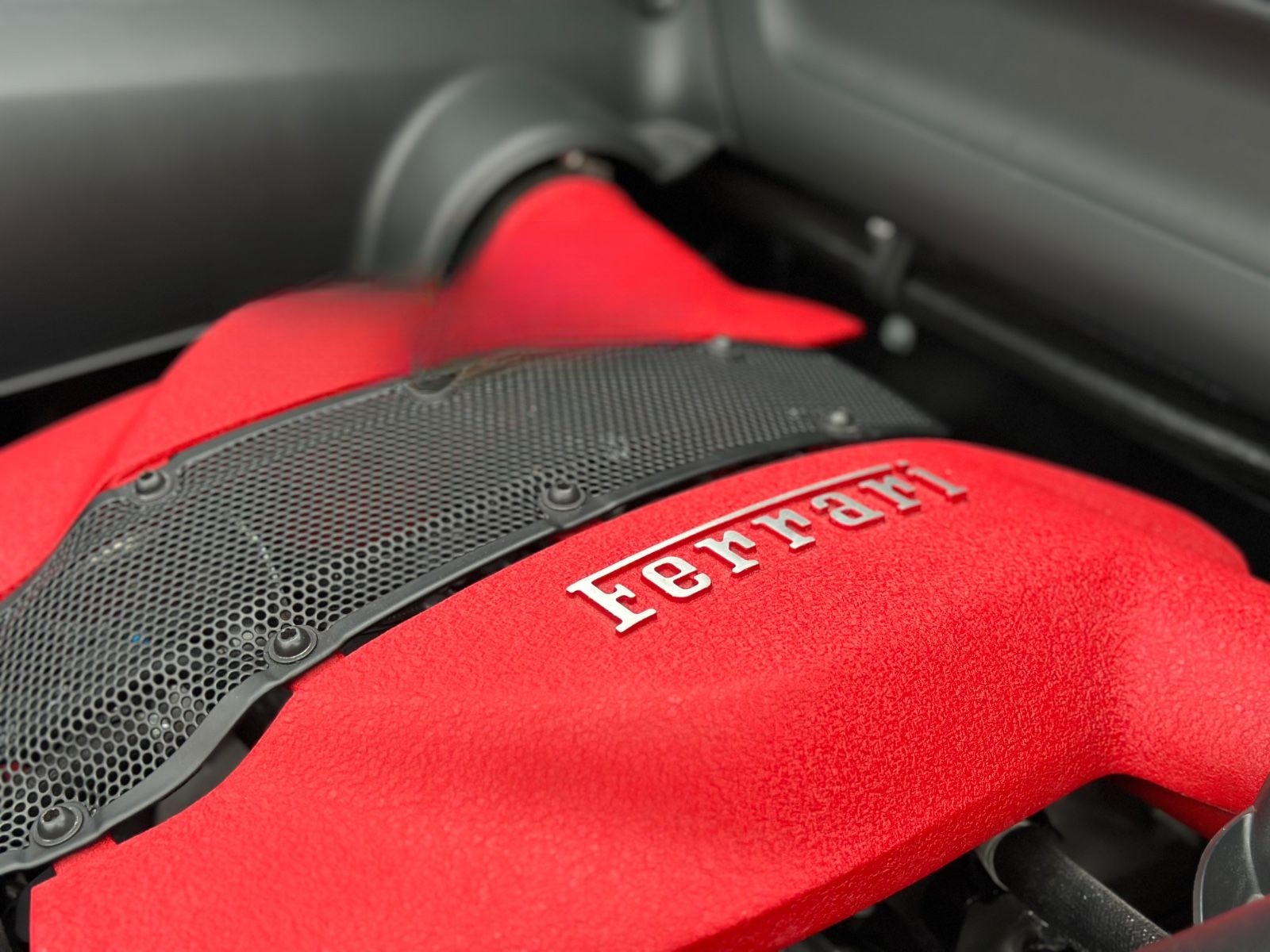 Ferrari F8 Tributo Coupé DCT 1.H/S-H/R-CAM/R-SEATS/CARBO foto 25
