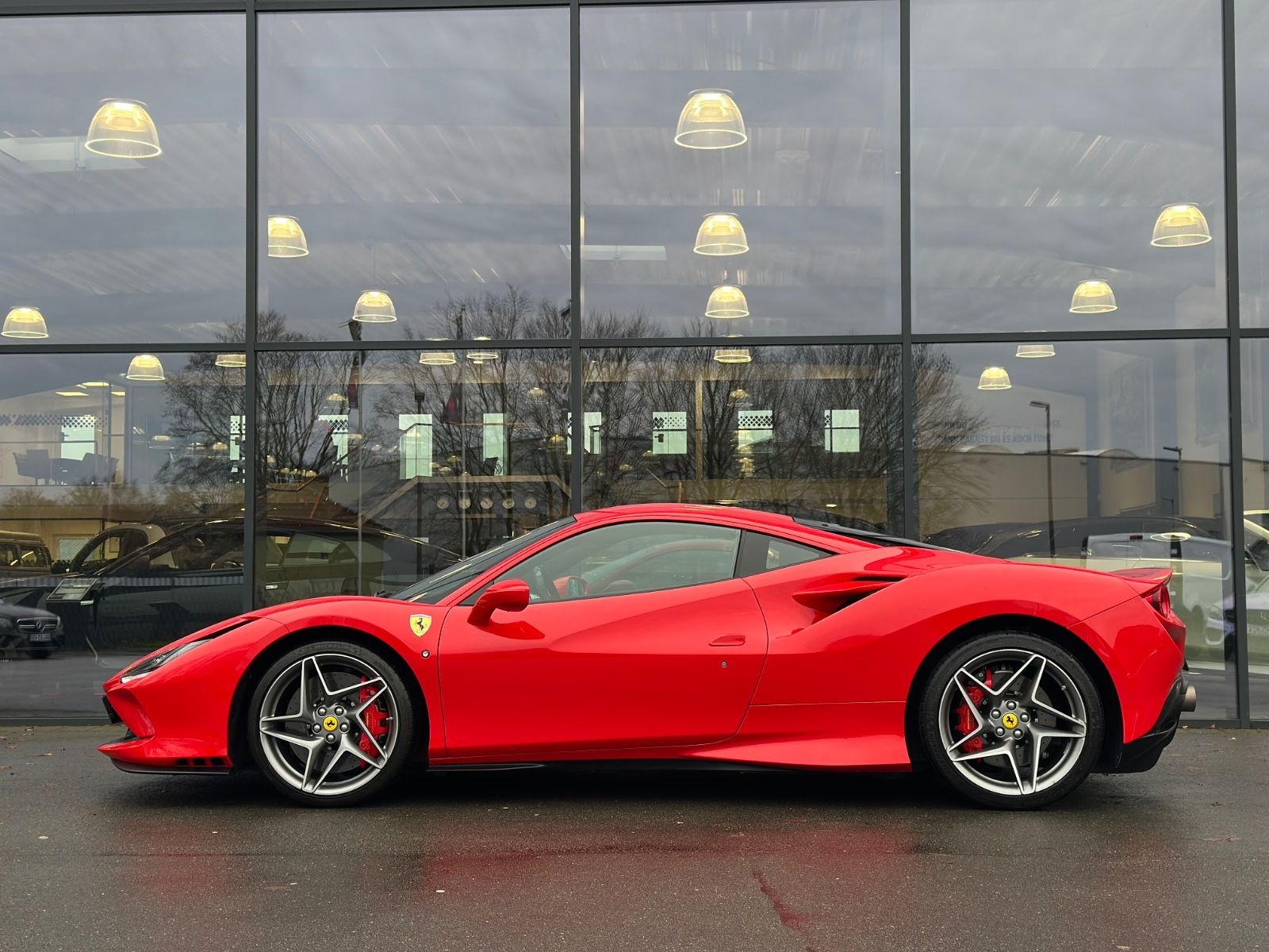 Ferrari F8 Tributo Coupé DCT 1.H/S-H/R-CAM/R-SEATS/CARBO foto 5