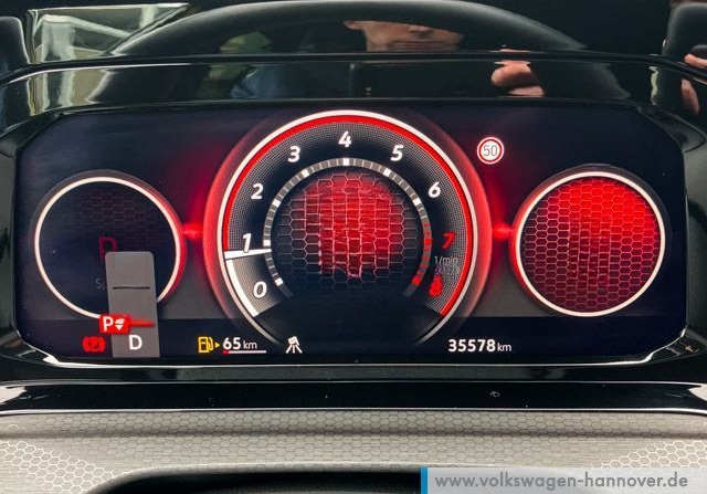 Volkswagen Golf VIII 2.0 TSI DSG GTI Clubsport Navi Pano Ka foto 21