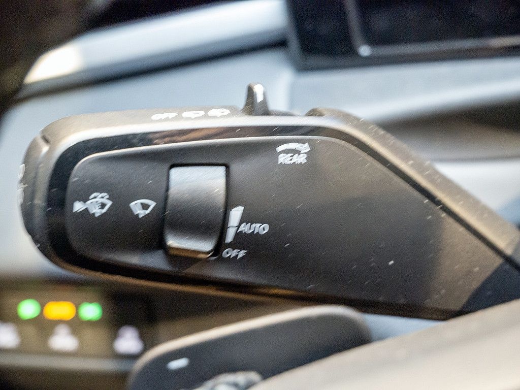Volkswagen T-Roc 1.5 eTSI R-Line ACC HUD MATRIX-LED 360° foto 16