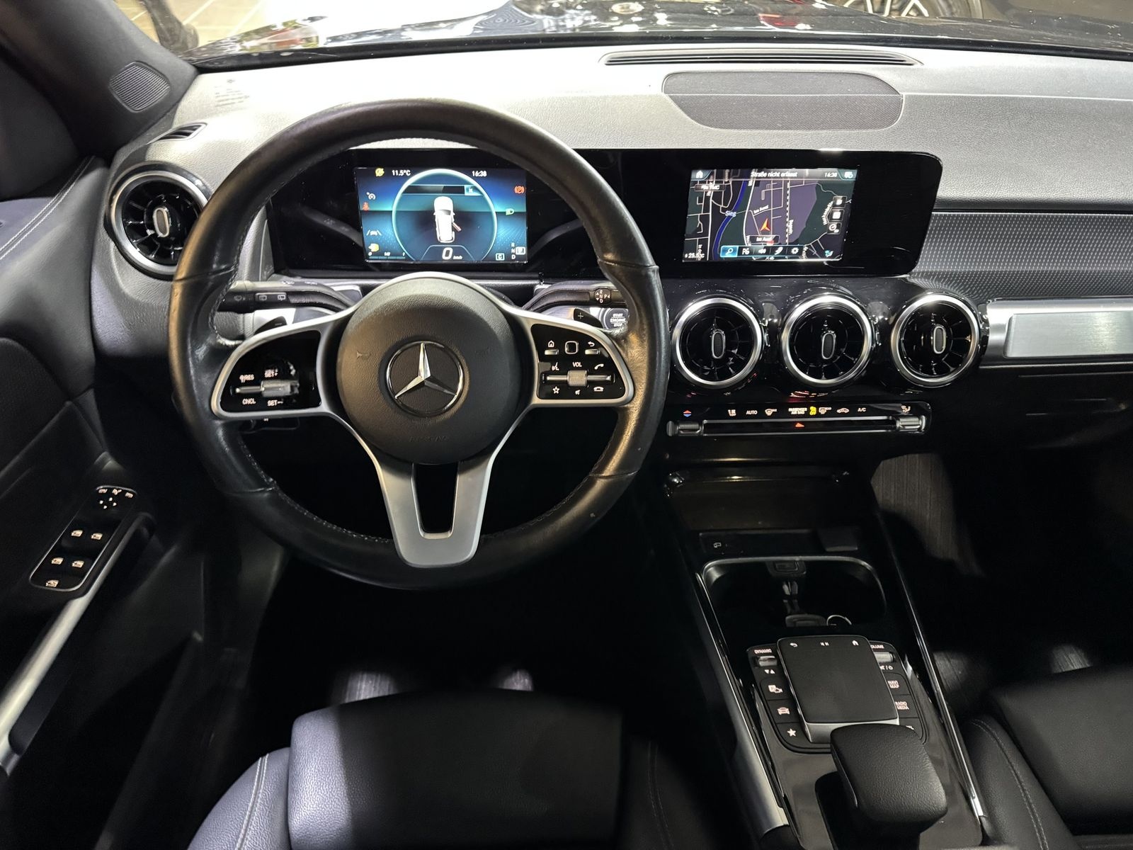 Mercedes-Benz GLB 200 d Progressive Business Pano. LED Navi  foto 21