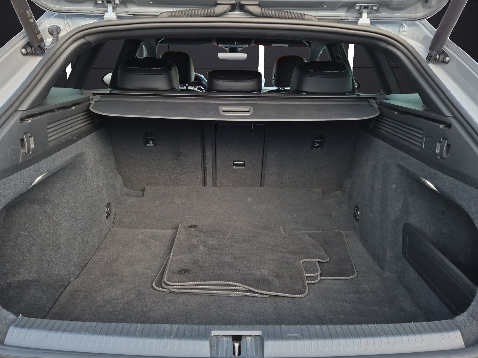 Volkswagen Arteon SB TDI R-Line DSG 4M Matrix Navi AID ACC  foto 13