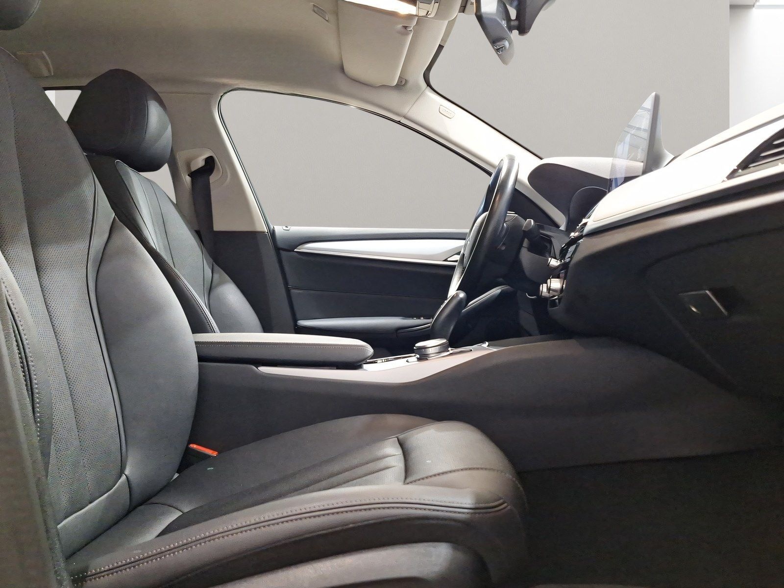 BMW 530e Touring LiveCockpitProf PDC Sitzheizung foto 5