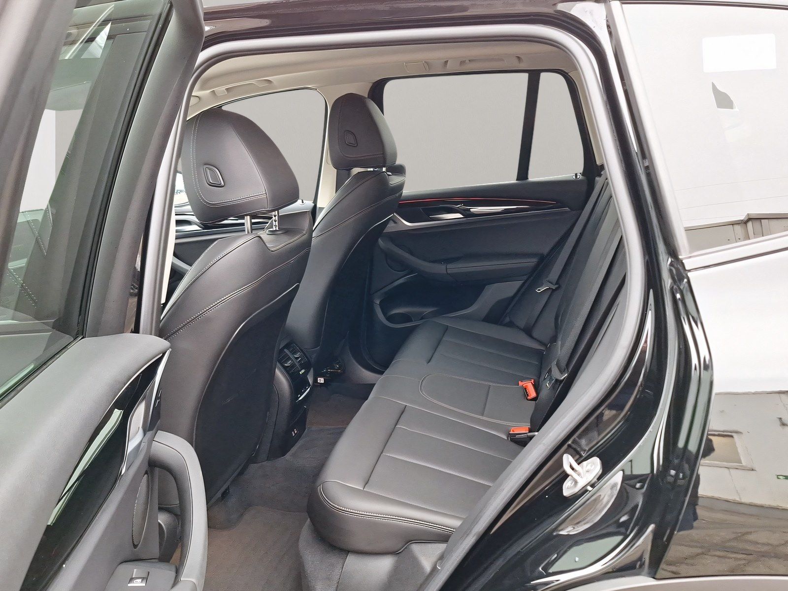 BMW X3 xDrive30i Navi Kamera Sportsitze HiFi LED foto 6