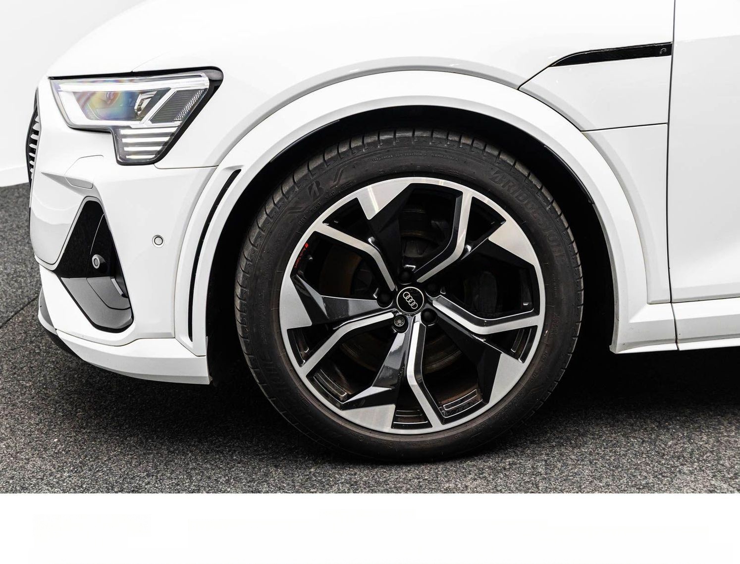 Audi E-TRON SPORTBACK S BLACK MATRIX/ACC/S-SITZE/360° foto 14