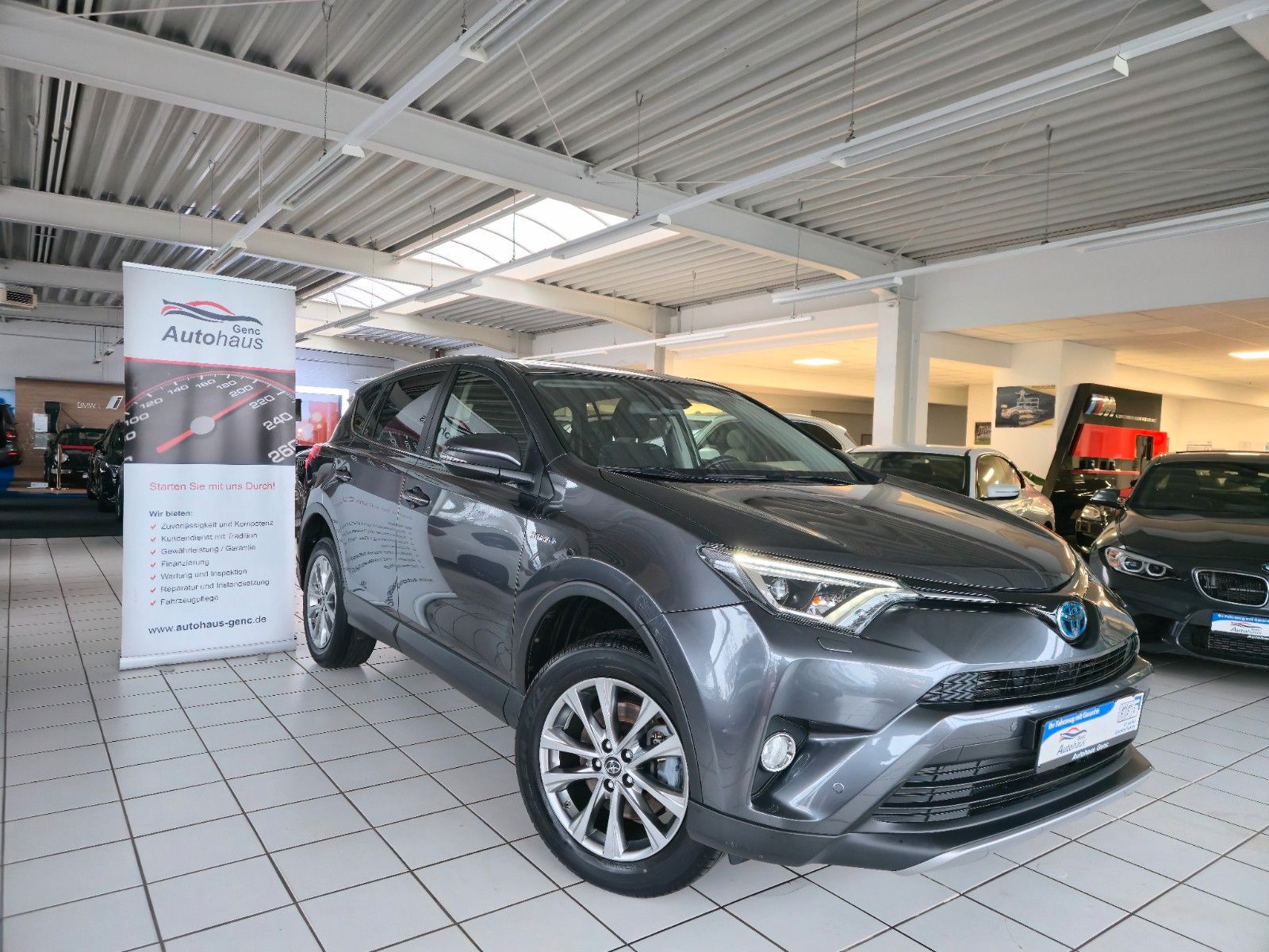 Toyota RAV4 Team D Navigation Kamera Lenkrad Heizung foto 4