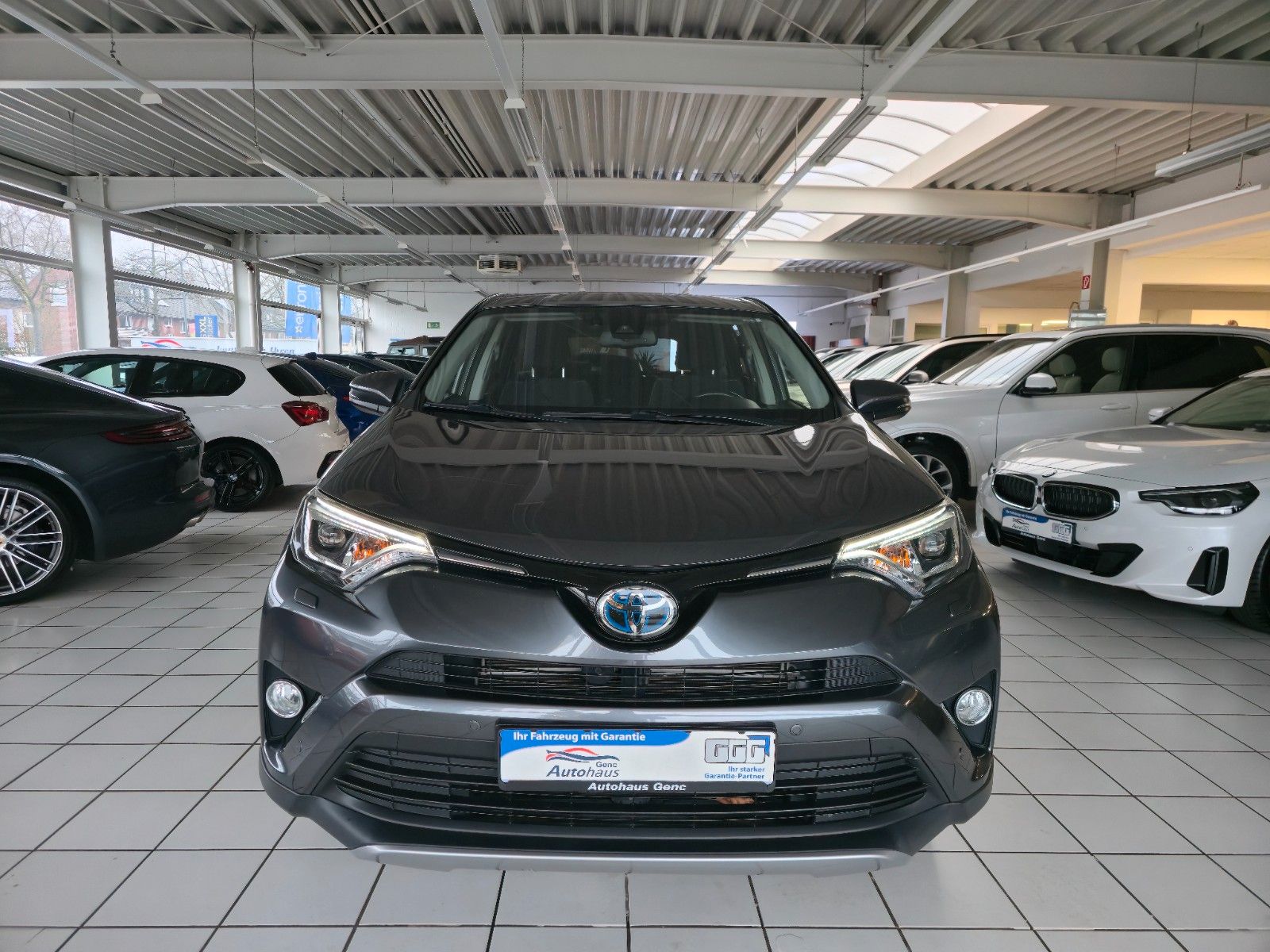 Toyota RAV4 Team D Navigation Kamera Lenkrad Heizung foto 5