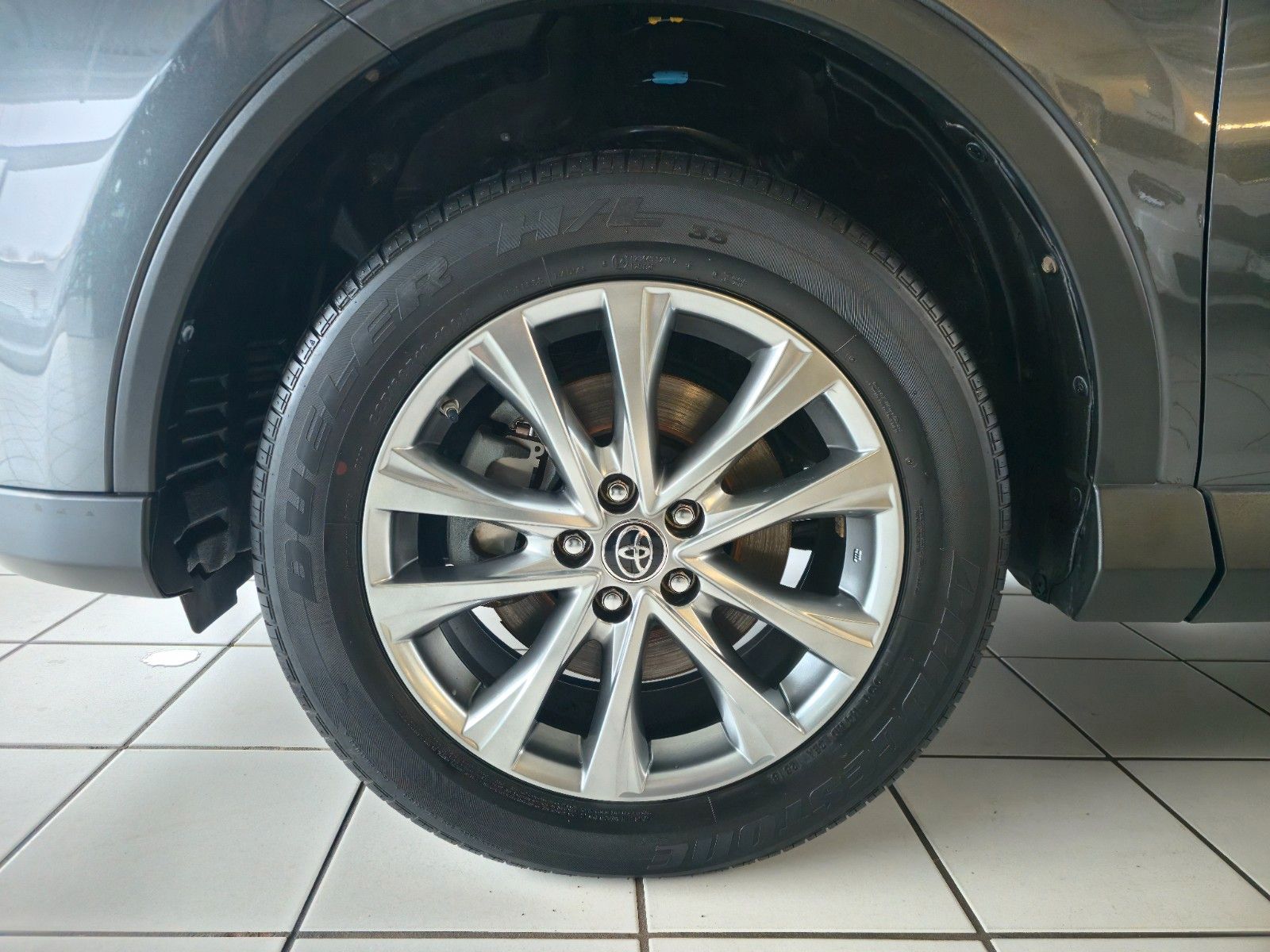 Toyota RAV4 Team D Navigation Kamera Lenkrad Heizung foto 6