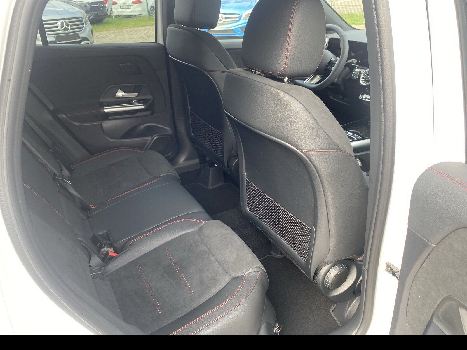 Mercedes-Benz GLA 180 AMG Line/Multibeam/AHK/EasyPack/360°SHZ foto 11
