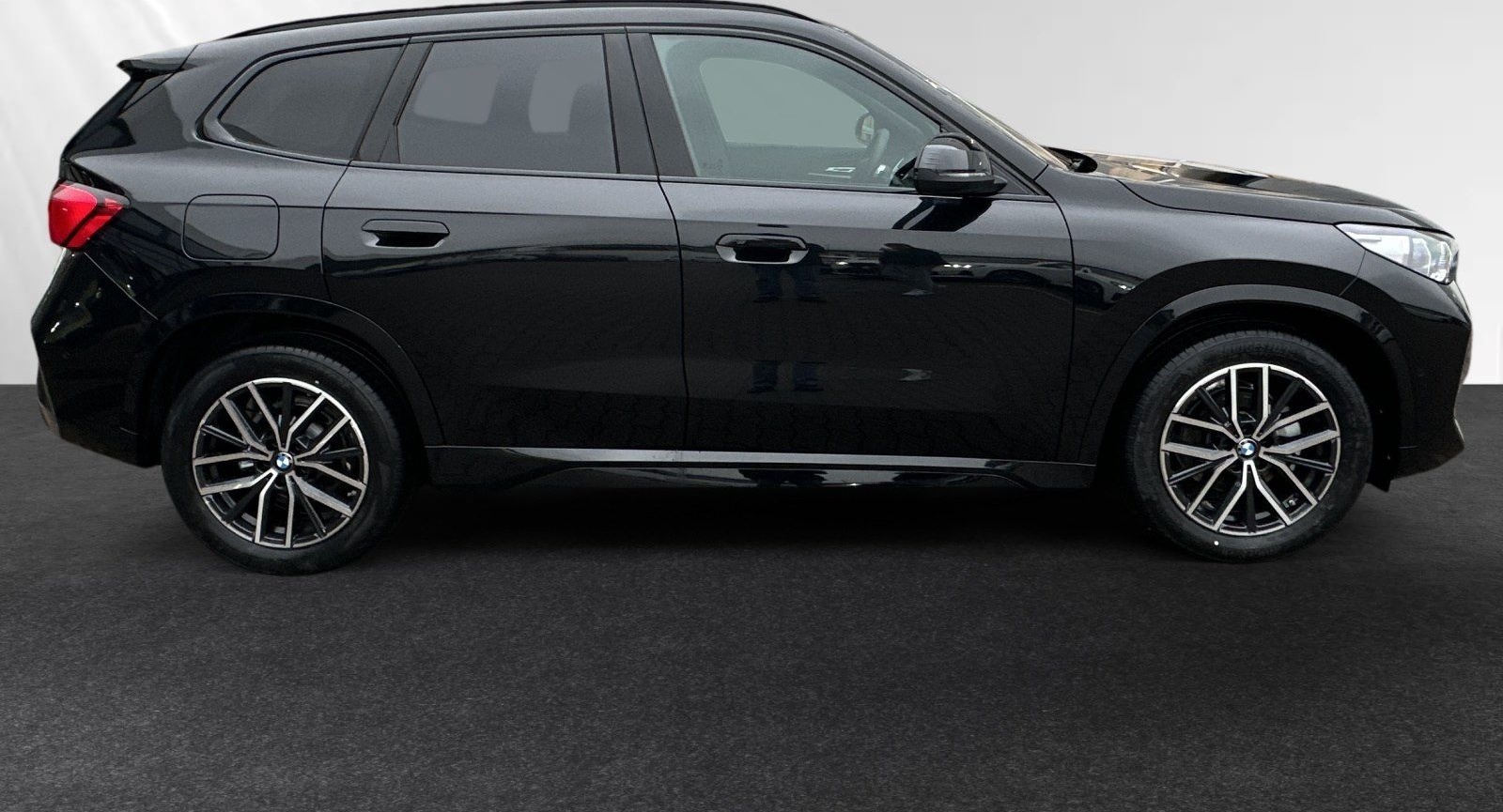 BMW X1 sDrive18i M Sport|Sportsitz|DrivingAssistant foto 2