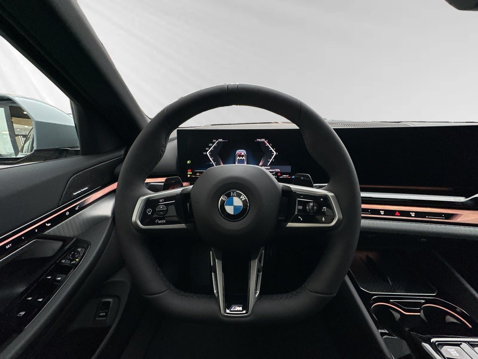 BMW 520d M Sport Pro|AHK|Pano|Autobahnass. foto 11