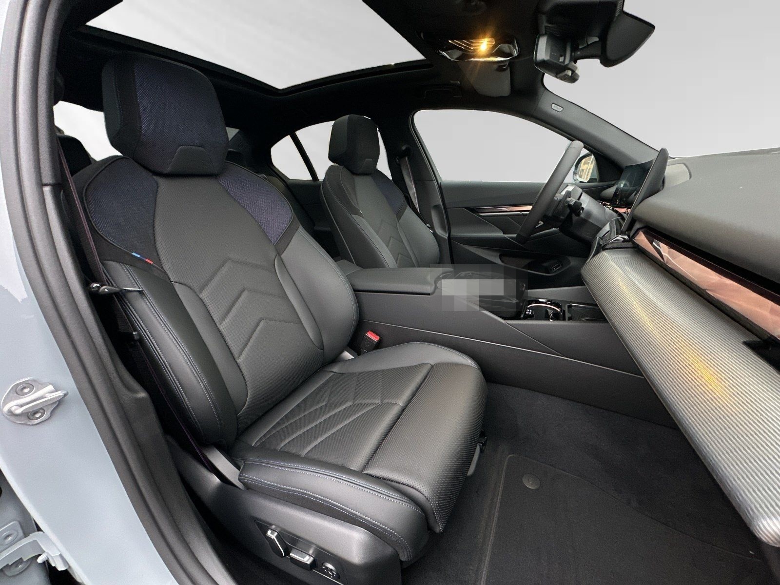BMW 520d M Sport Pro|AHK|Pano|Autobahnass. foto 8