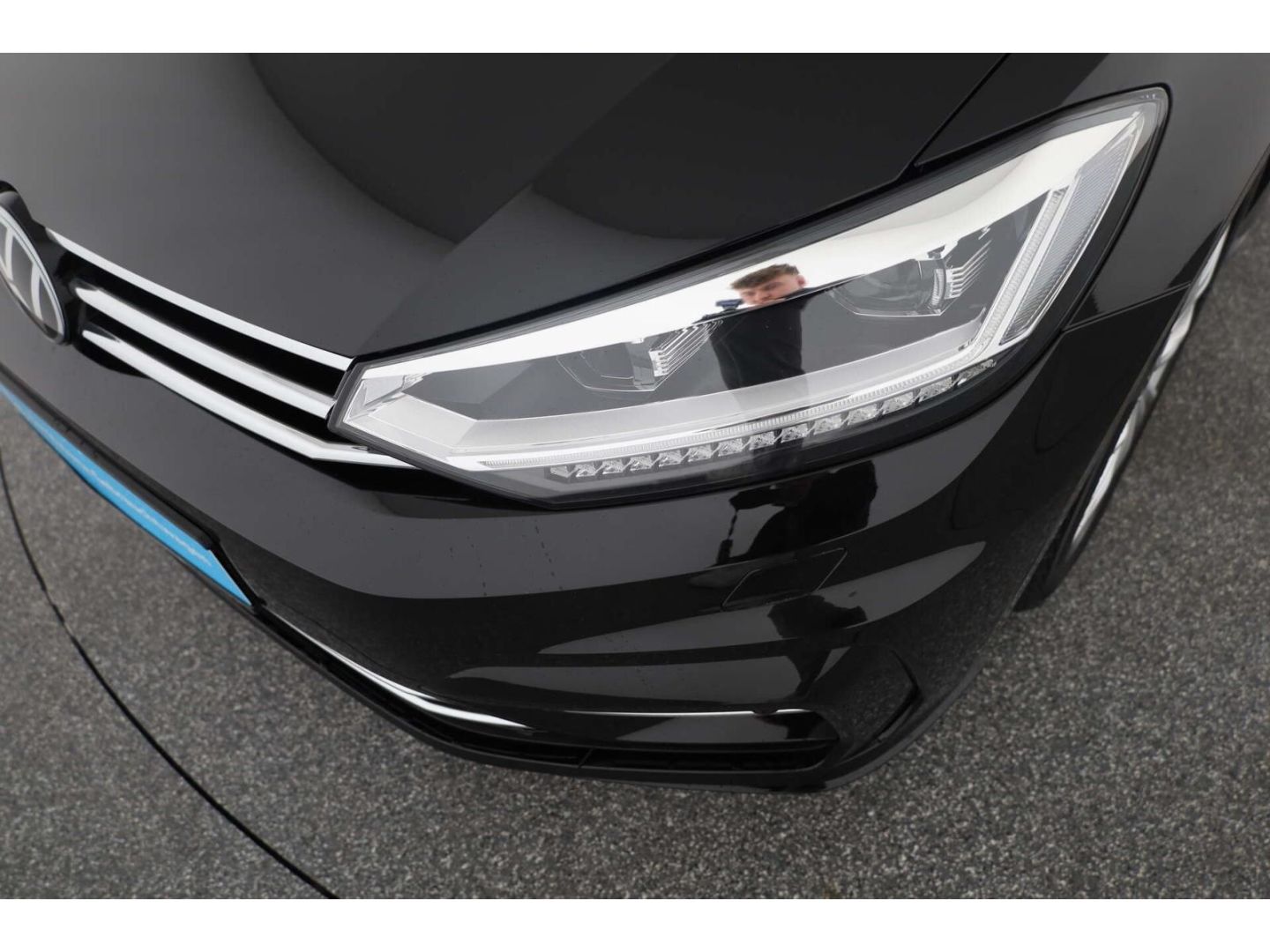 Volkswagen Touran 1.5 TSI R-Line DSG LED/NAV/RFK/ACC/PDC/SH foto 8