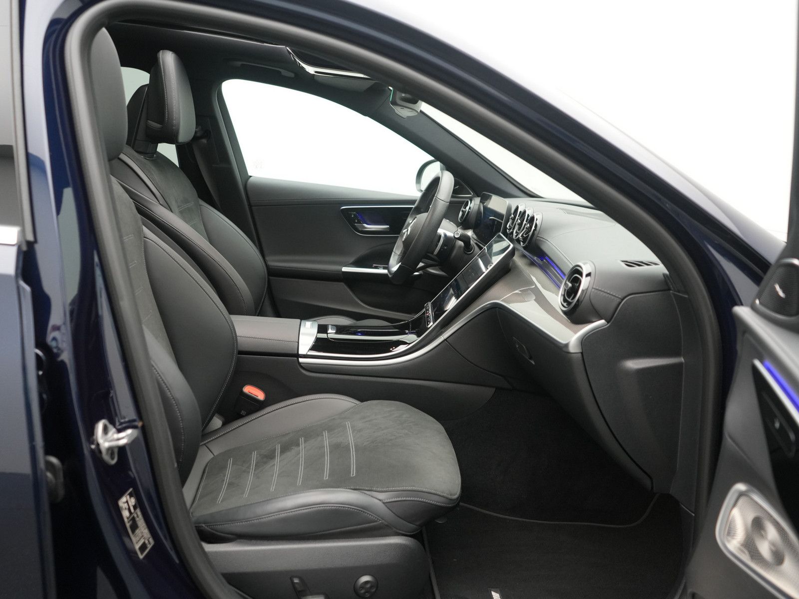 Mercedes-Benz C 300 d T AMG Line PANO NAVI AHK LEDER BURMESTER foto 13