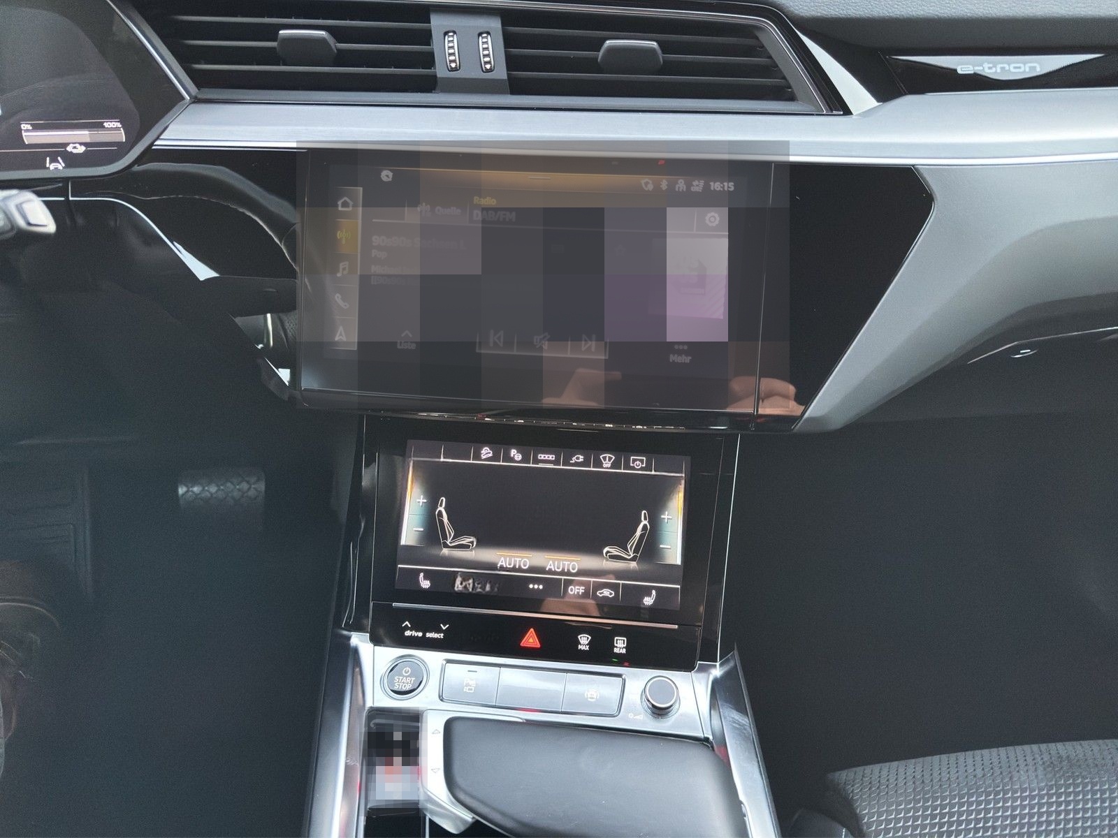 Audi e-tron S line 50 quattro foto 12