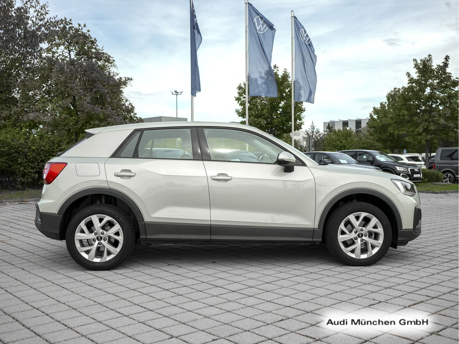 Audi Q2 35 TFSI S tronic LED PDC foto 3