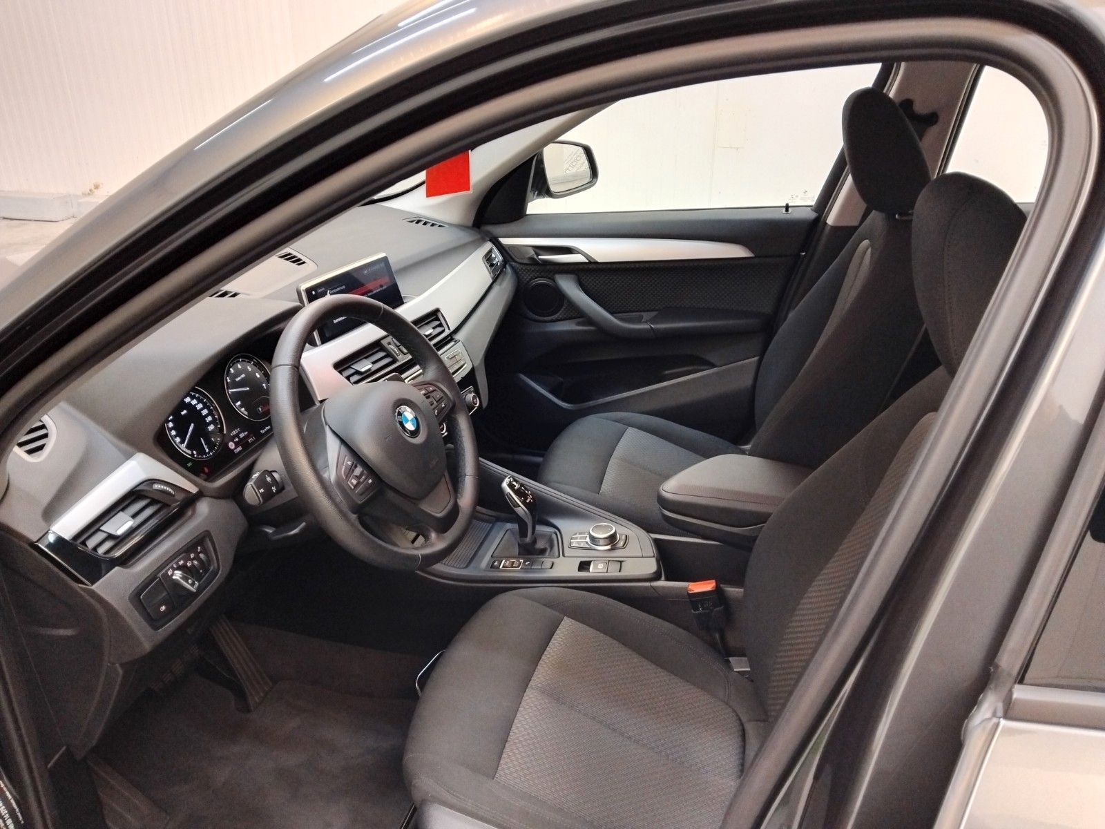 BMW X1 sDrive18i, Advantage foto 9