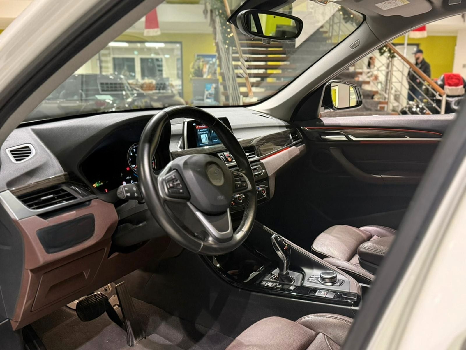 BMW X1 xDrive 20 i Sport Line *RFK*X-Drive*Shadow* foto 17
