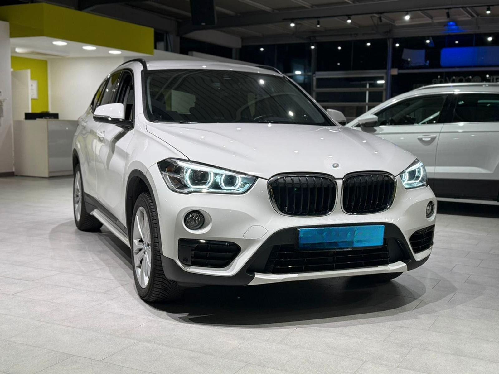 BMW X1 xDrive 20 i Sport Line *RFK*X-Drive*Shadow* foto 8