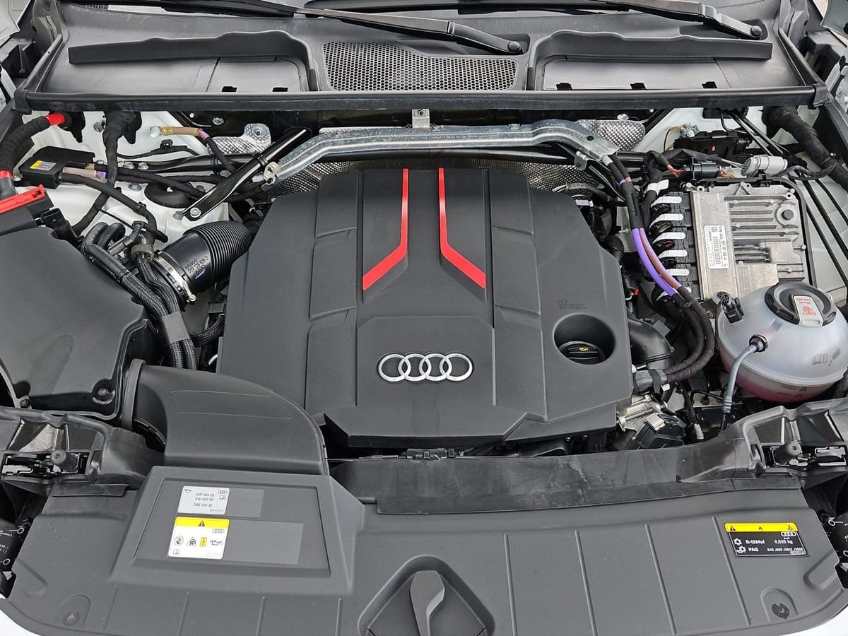 Audi SQ5 3.0 TDI quattro AHK PANO MATRIX foto 11