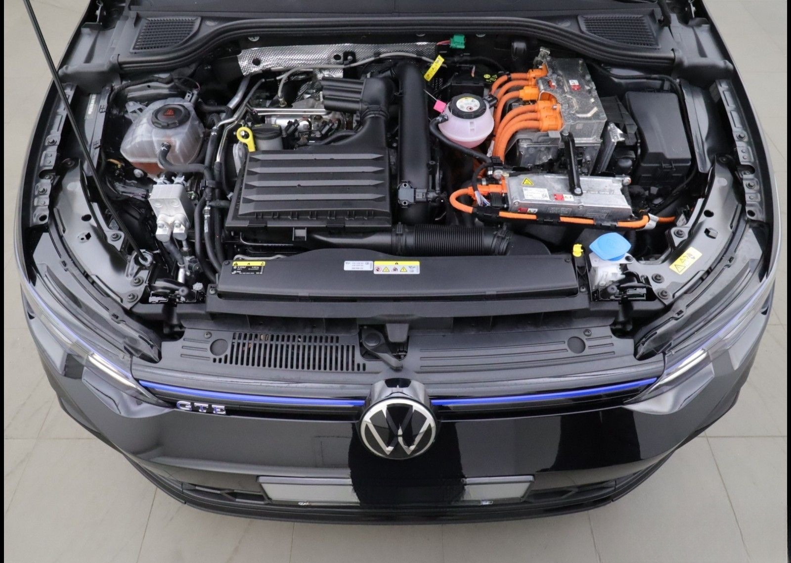 Volkswagen GOLF 8 GTE EHYBRID 1.4 TSI DSG (+ACC-RADAR) Navi foto 5