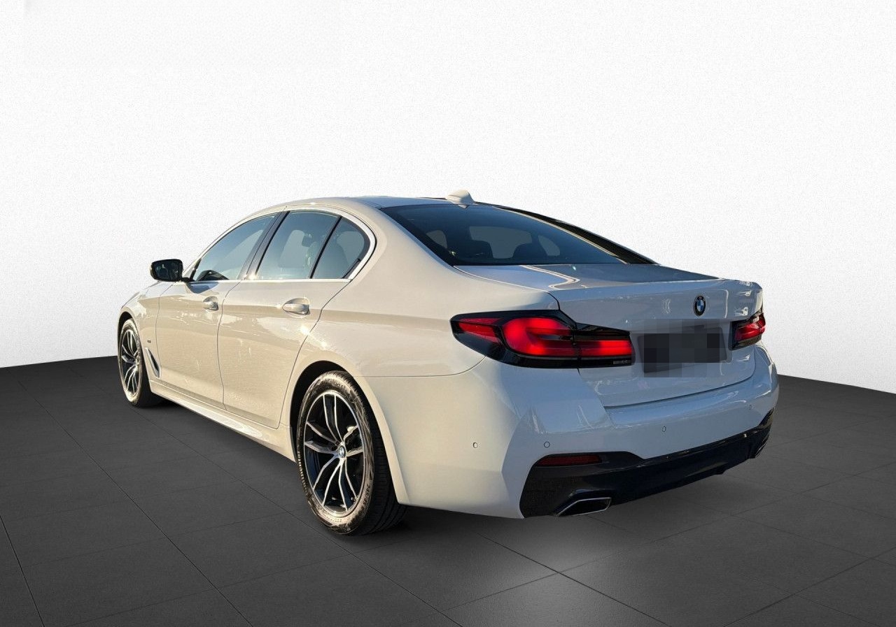 BMW 520d xDrive Aut. M Sport GSD St&Go StdHz RFK H/K foto 6