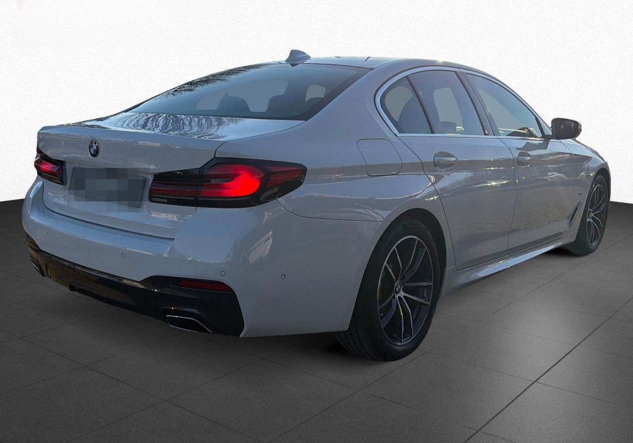 BMW 520d xDrive Aut. M Sport GSD St&Go StdHz RFK H/K foto 9