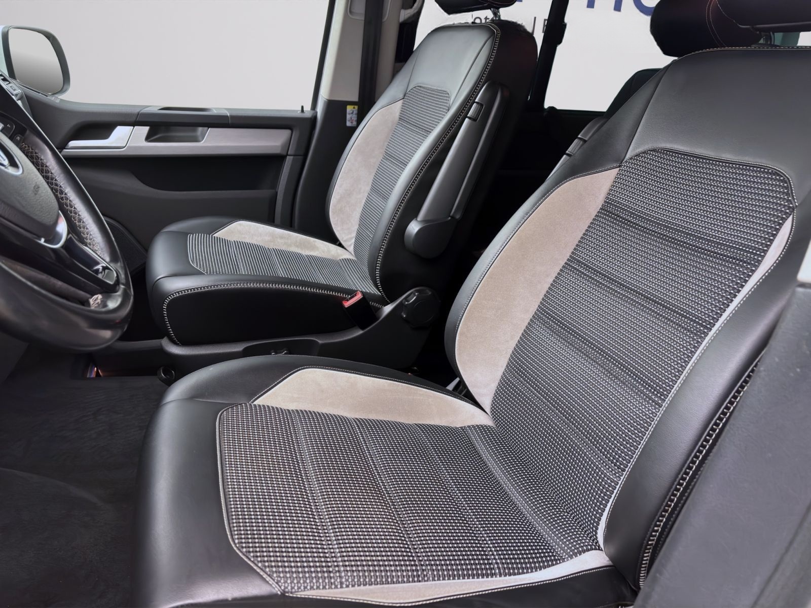 Volkswagen T6 Multivan 2.0 TDI DSG PANAMERICANA STANDHZG NA foto 9