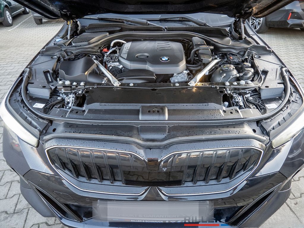 BMW 520d xDrive M-Sport PANO NAVI AHK ACC HUD 360° foto 24