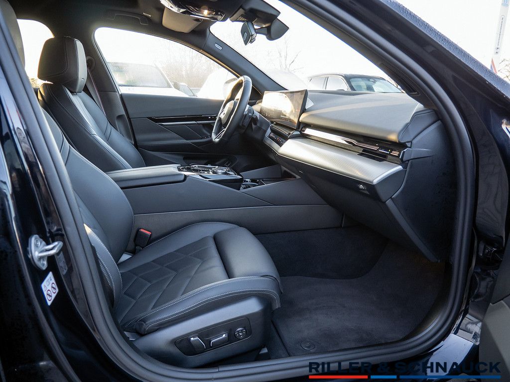 BMW 520d xDrive M-Sport PANO NAVI AHK ACC HUD 360° foto 7