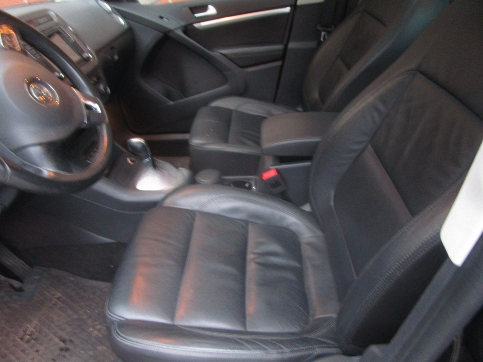 Volkswagen Tiguan Sport & Style BMT 4Motion foto 6