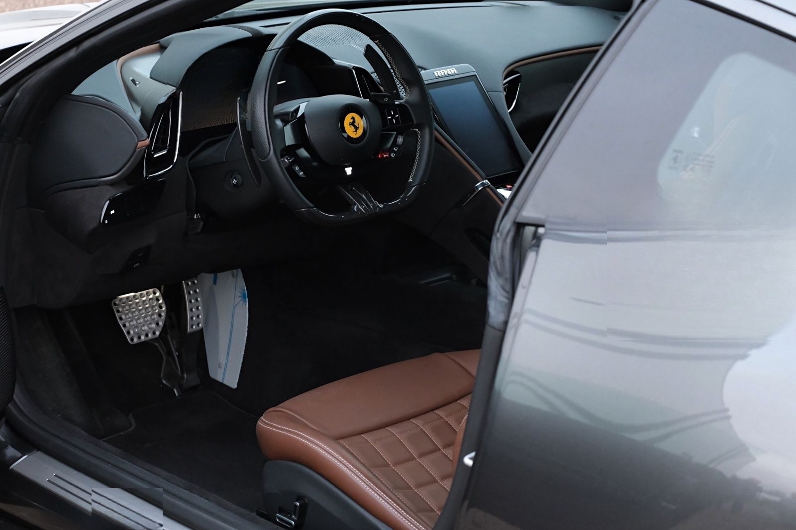 Ferrari Roma*Magneride*Carbon*Cam*QuiltedStyle*20"*TOP* foto 12