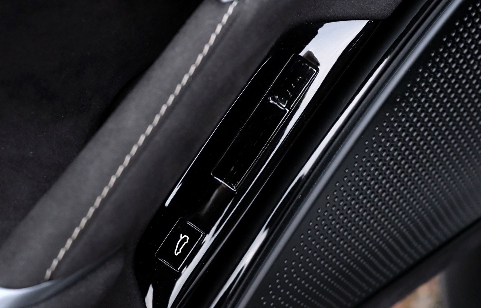 Ferrari Roma*Magneride*Carbon*Cam*QuiltedStyle*20"*TOP* foto 15