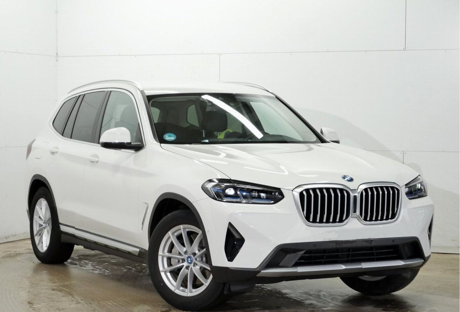 BMW X3 xDrive 30 e Sport Pano Laser HeadUp AHK Leder foto 2