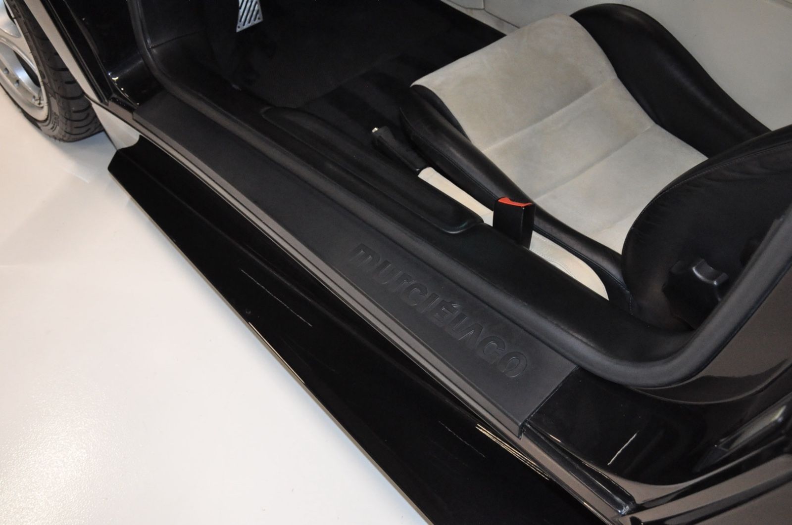 Lamborghini Murciélago 6.2 original 42.468 km A1 Zustand foto 16