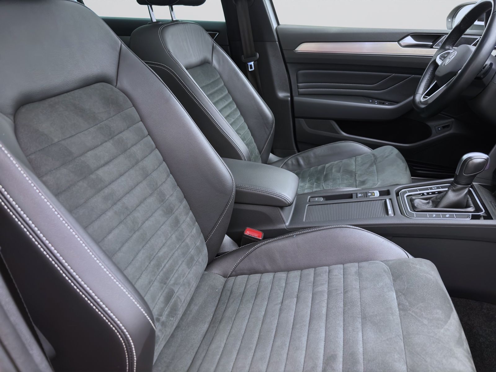 Volkswagen Passat Variant 2.0 TDI DSG ELEGANCE STANDHZG PAN foto 16