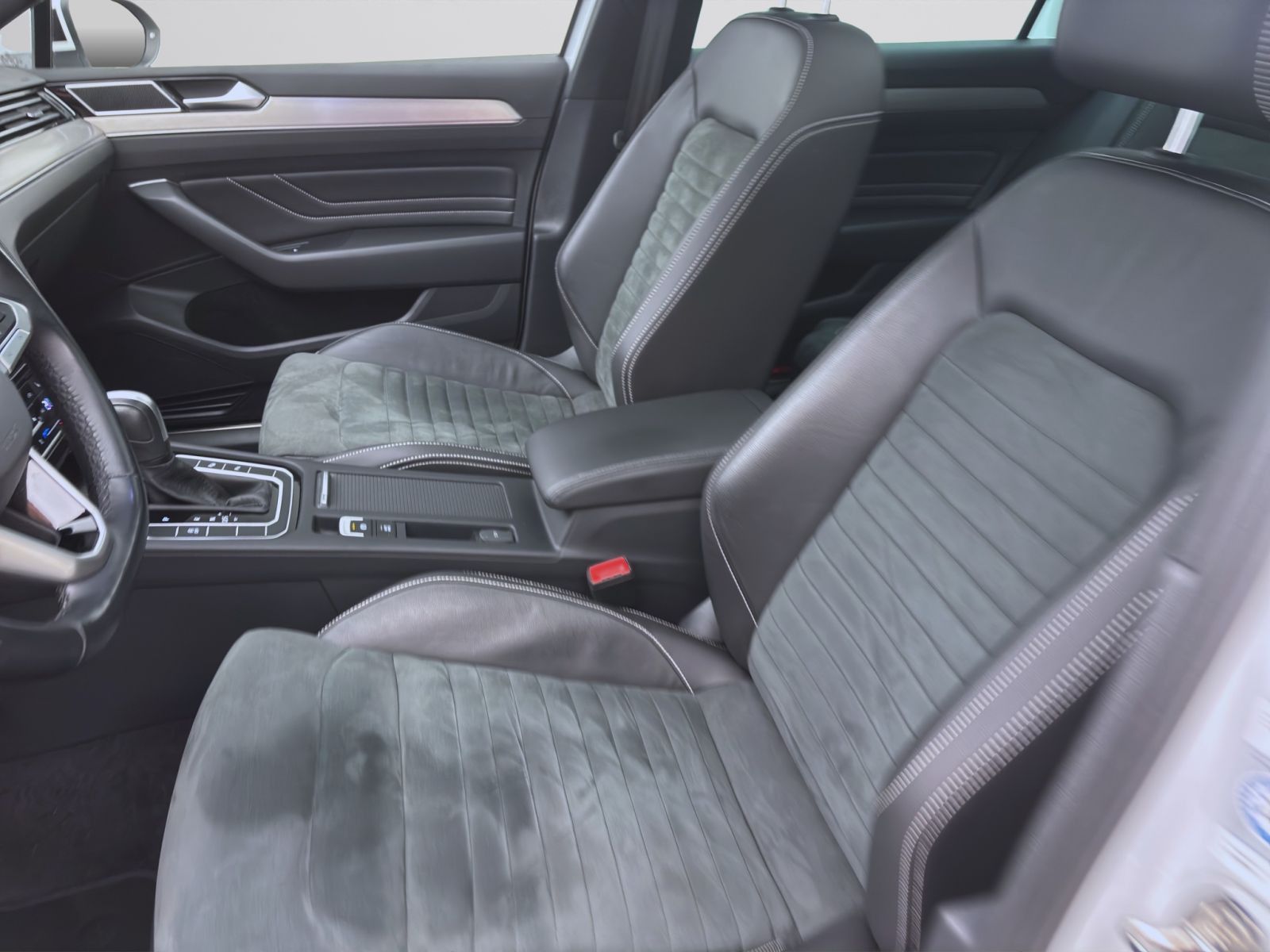 Volkswagen Passat Variant 2.0 TDI DSG ELEGANCE STANDHZG PAN foto 9