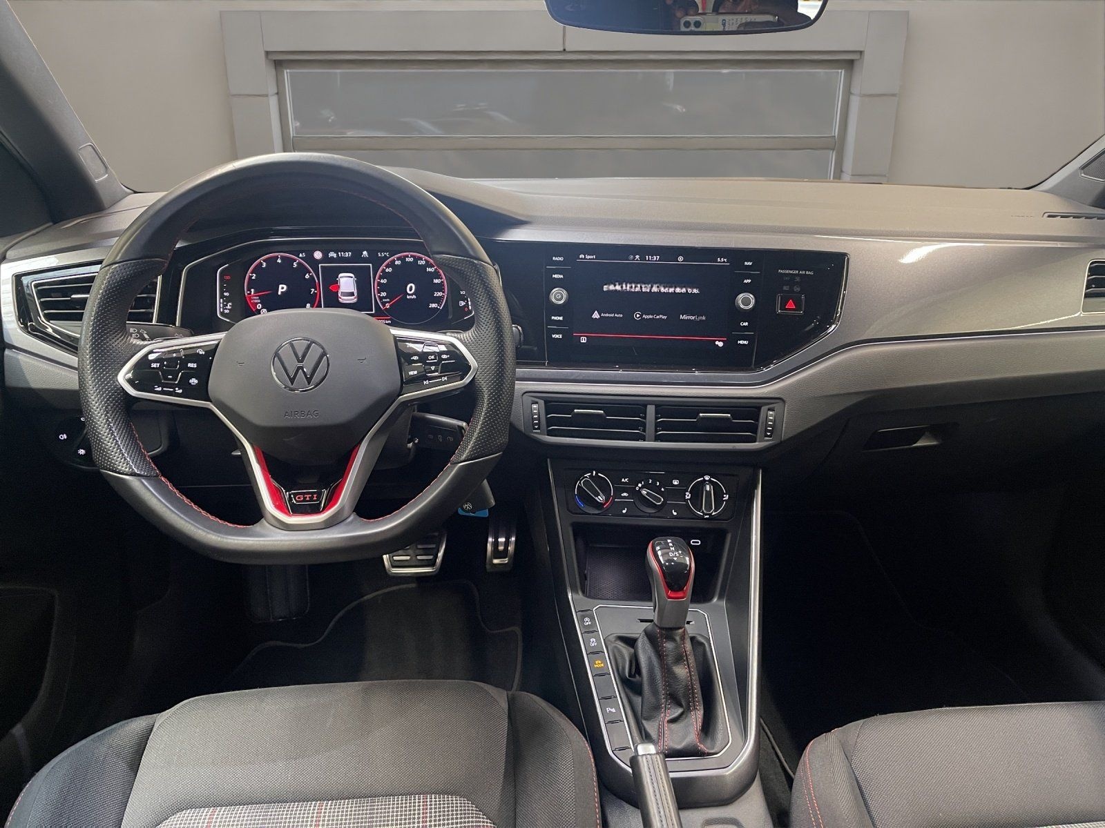 Volkswagen Polo VI 2.0 TSI GTI IQLight AUT Kam. Navi LED LM foto 16