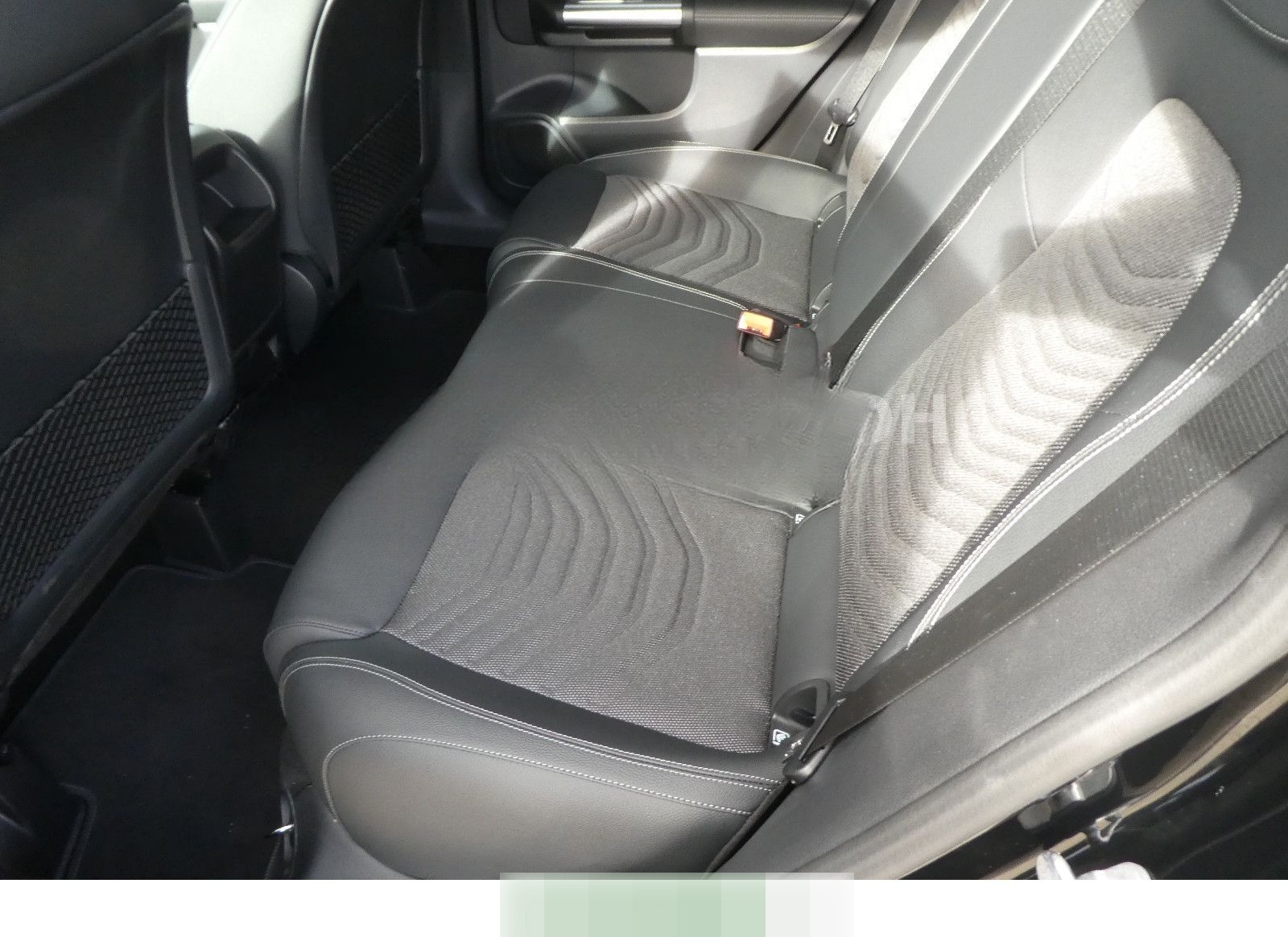 Mercedes-Benz B 200 NeufFZG  mit T.Z. AHK LED KAMERA foto 14