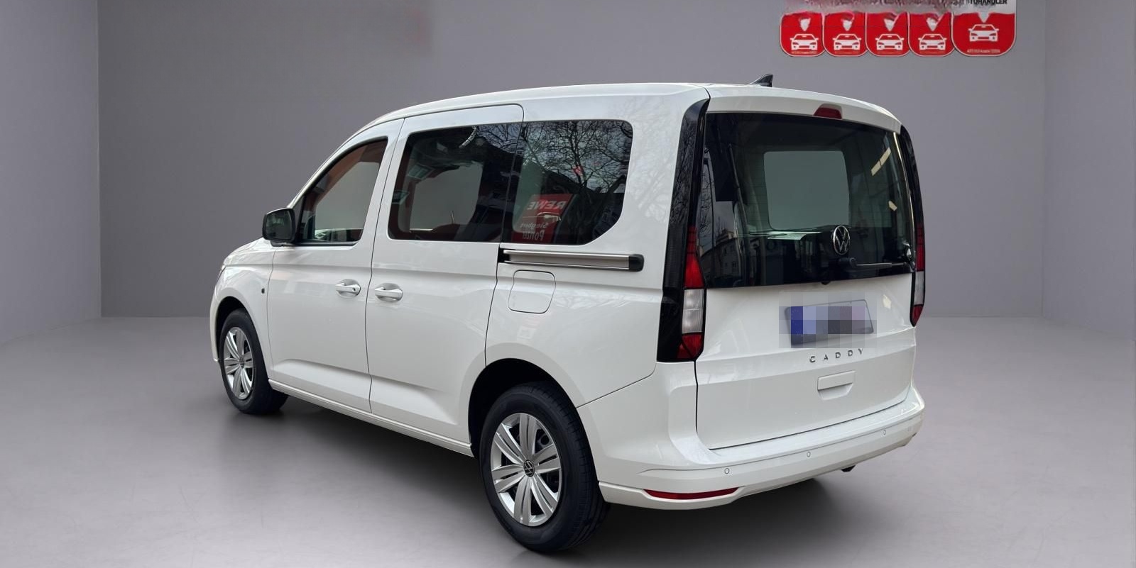 Volkswagen Caddy 1.5 TSI DSG Family *AHK/ACC/APP/SHZ/RFK* foto 4