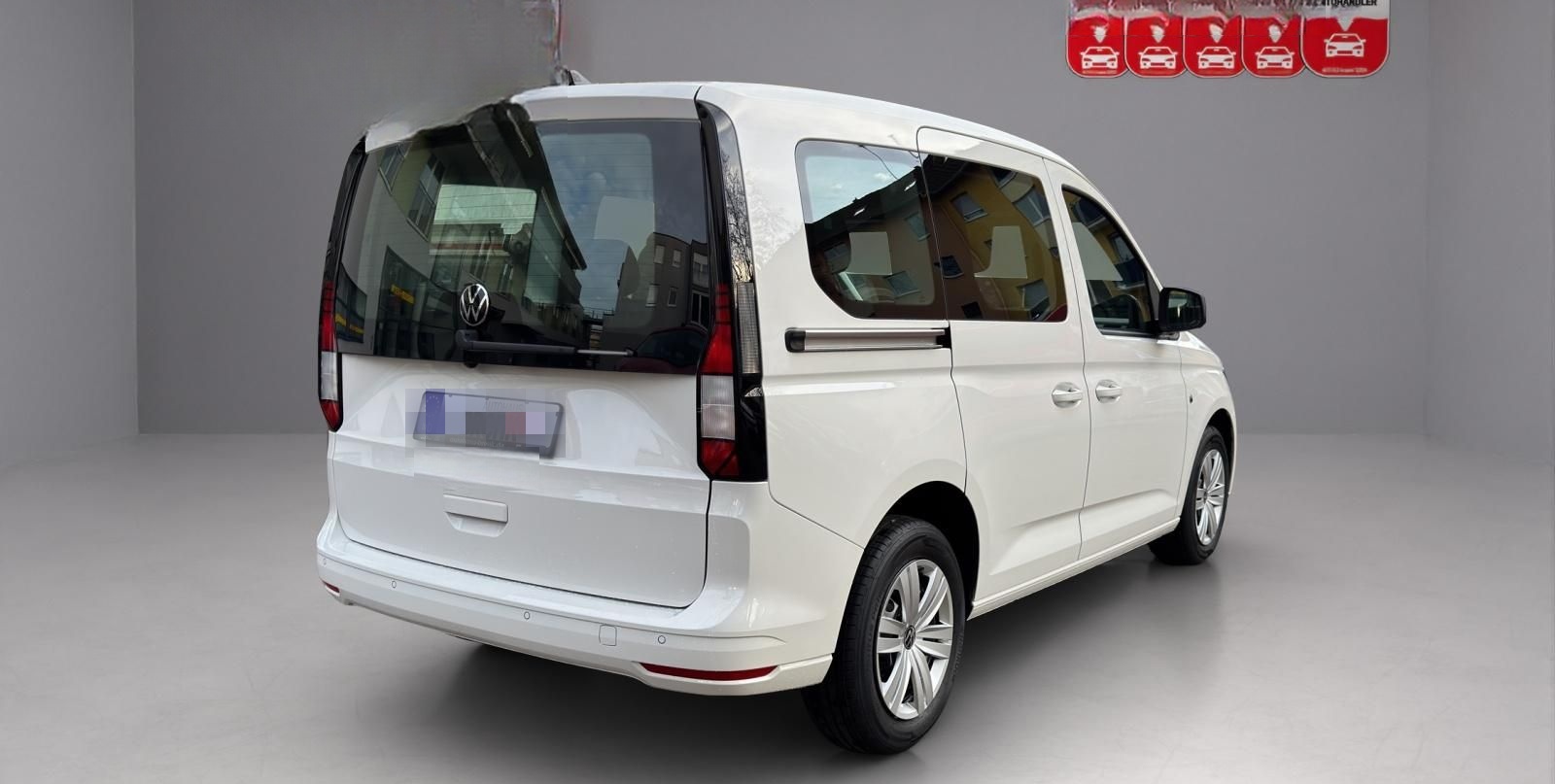 Volkswagen Caddy 1.5 TSI DSG Family *AHK/ACC/APP/SHZ/RFK* foto 6