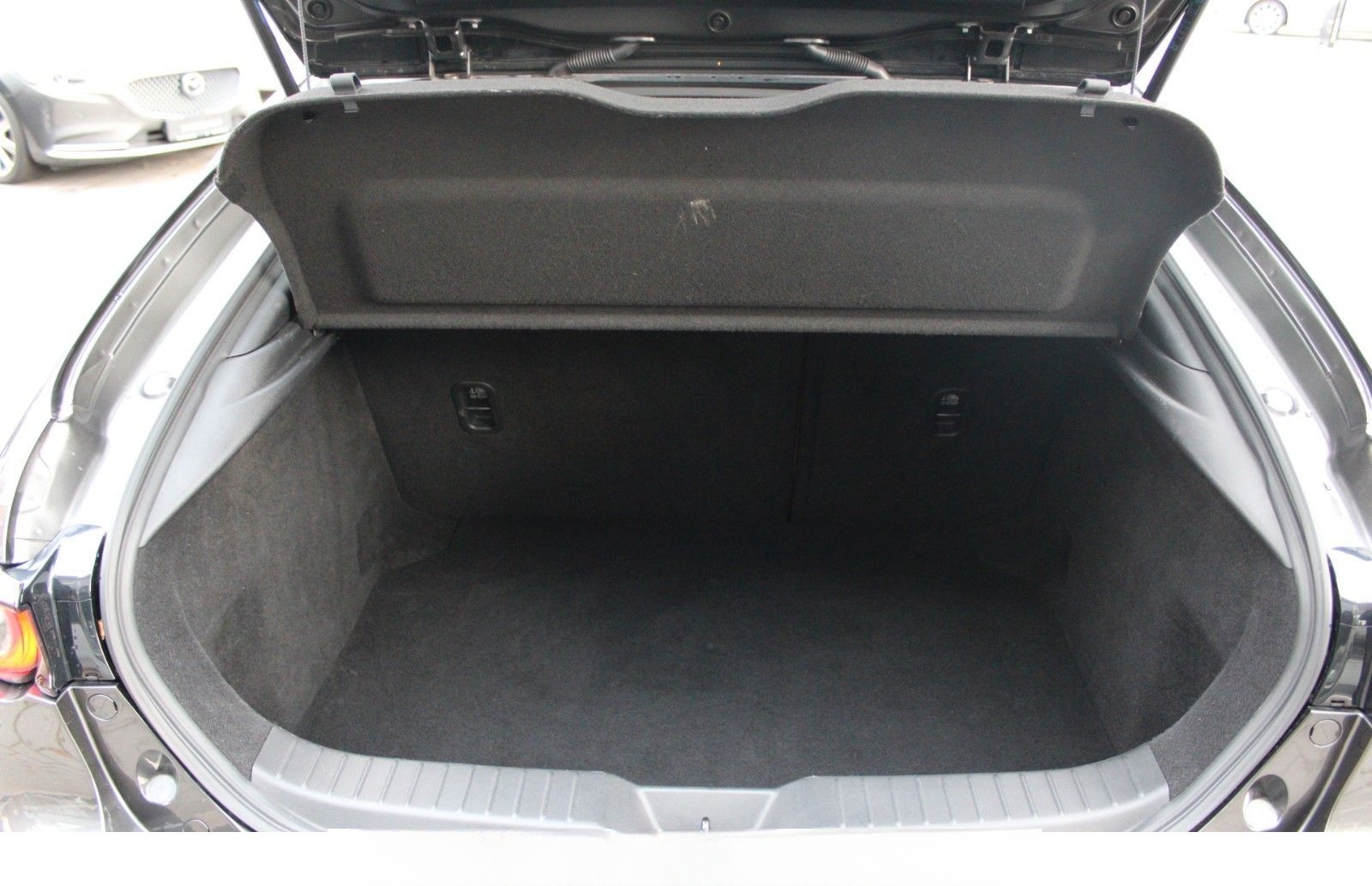 Mazda 3 e-SKYACTIV G Nagisa*BOSE*HUD*LED*KEYLESS* foto 19