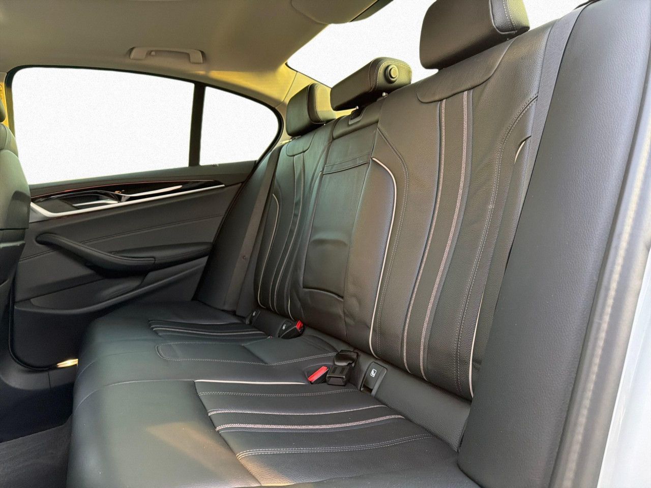 BMW 530d xdrive Luxury ACC Kam HUD Laser GSD KomSi foto 11