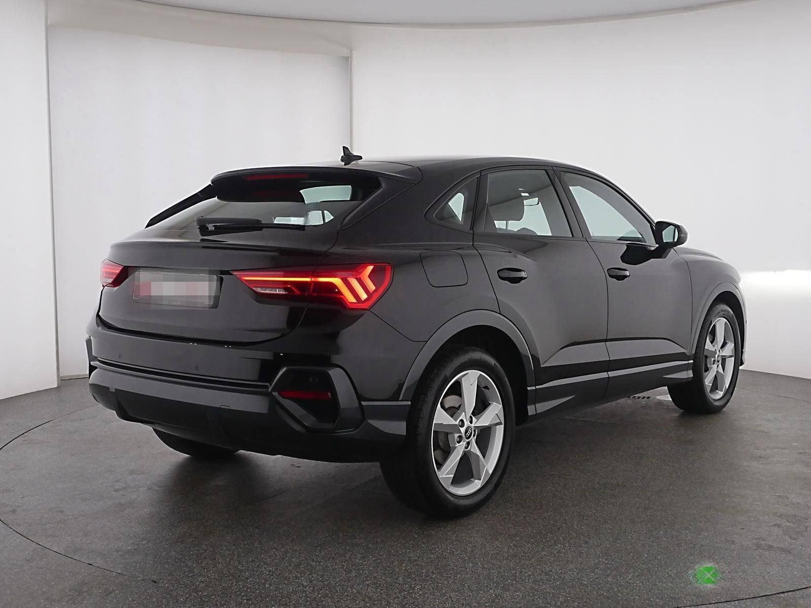 Audi Q3 Sportback 35 TDI S line S tronic LED / AHK / foto 2