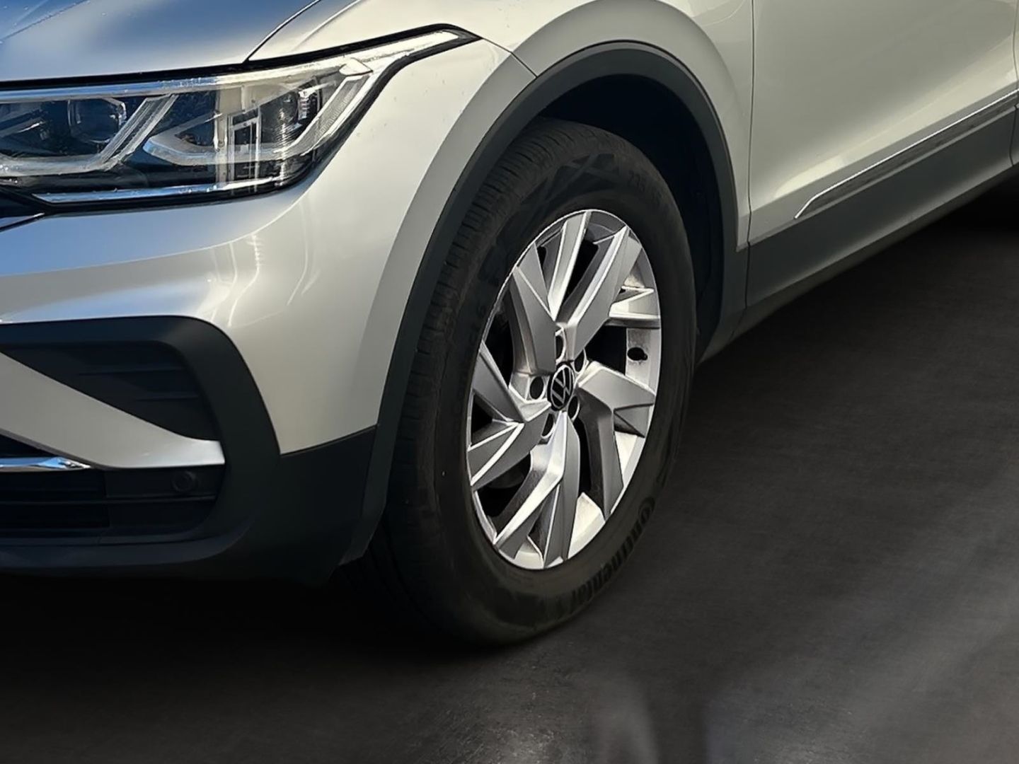 Volkswagen Tiguan LIFE 4M MATRIX STANDHEI APP DAB+ SHZ WINT foto 6