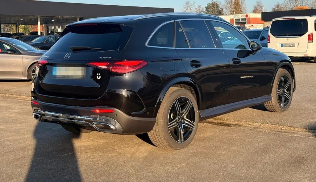 Mercedes-Benz GLC 220 d 4MATIC AMG MEMO 360 AHK DISTR KAMERA foto 4